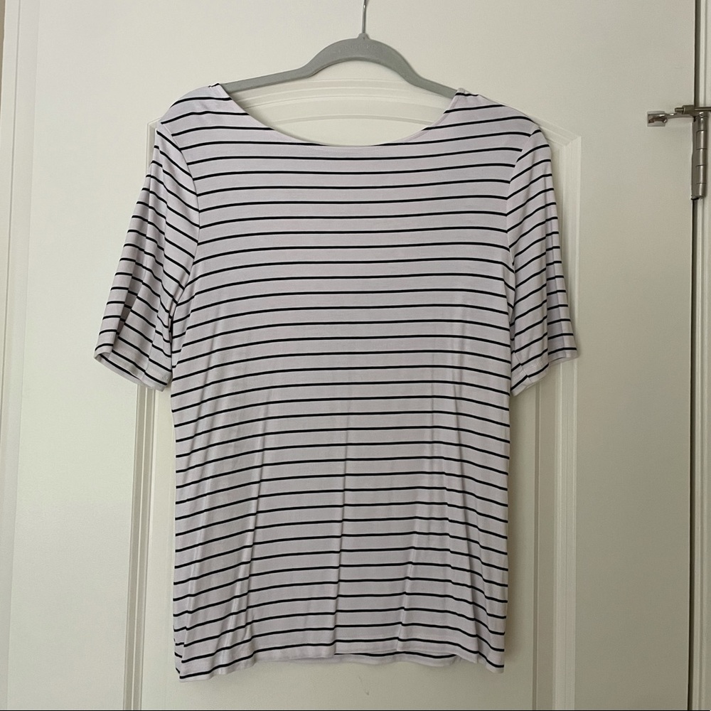 A NEW DAY (TARGET) STRIPED T SHIRT SIZE M